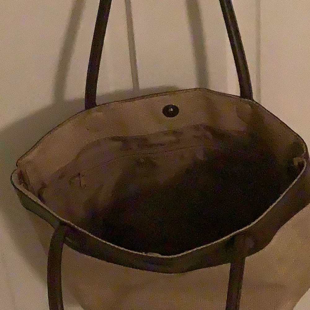 Hello Kitty Tote - Picture 4 of 4